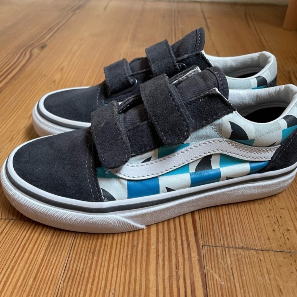 Vans Old Skool blue and white check shark finsneakers SIZE 13.5